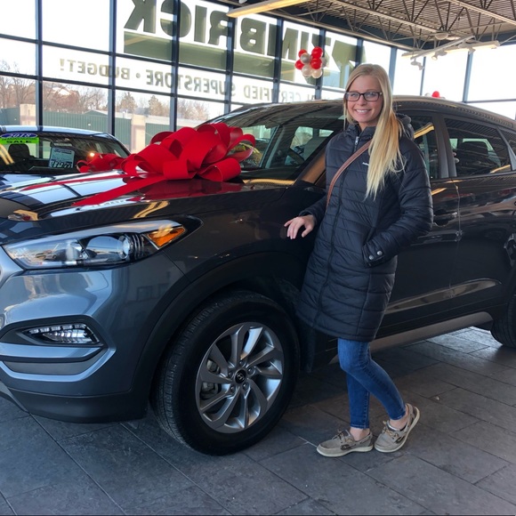 Meet your Posher, Hanna - Picture 2 of 5